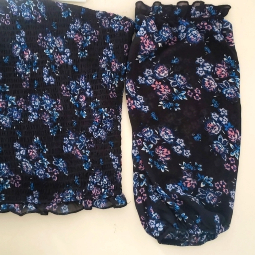 Wild Fable Floral Print Smocked Top Women’s Sz Medium Boho Hippie